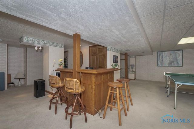 26951 Ottekee Drive, Perrysburg, OH 43551