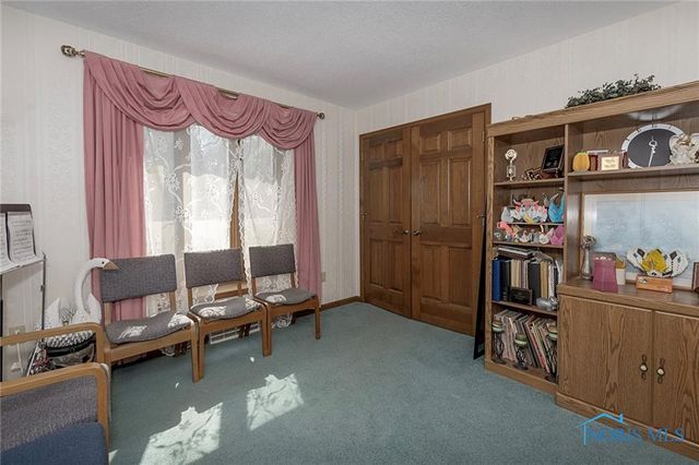 26951 Ottekee Drive, Perrysburg, OH 43551