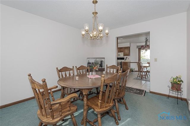 26951 Ottekee Drive, Perrysburg, OH 43551