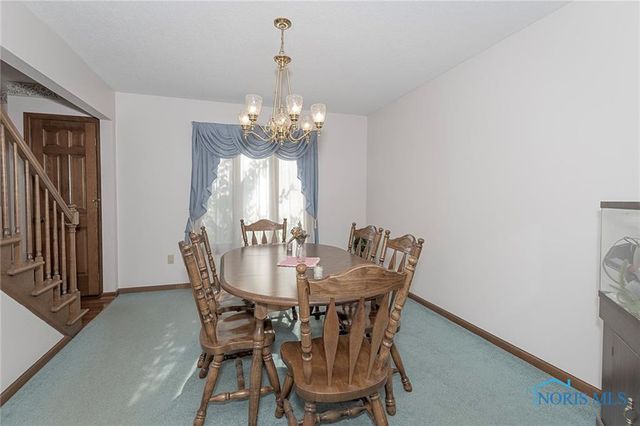 26951 Ottekee Drive, Perrysburg, OH 43551