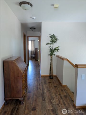 22931 SE 240th Place, Maple Valley, WA 98038
