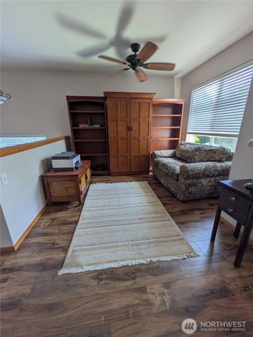 22931 SE 240th Place, Maple Valley, WA 98038