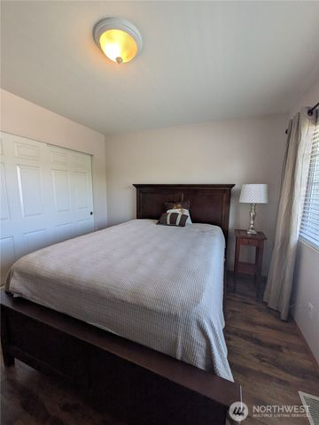 22931 SE 240th Place, Maple Valley, WA 98038