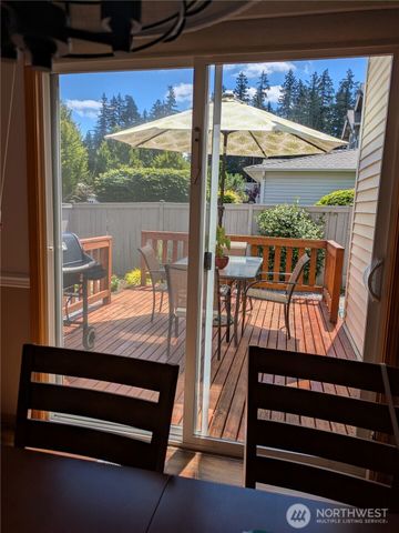 22931 SE 240th Place, Maple Valley, WA 98038