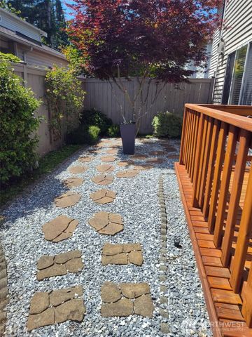 22931 SE 240th Place, Maple Valley, WA 98038