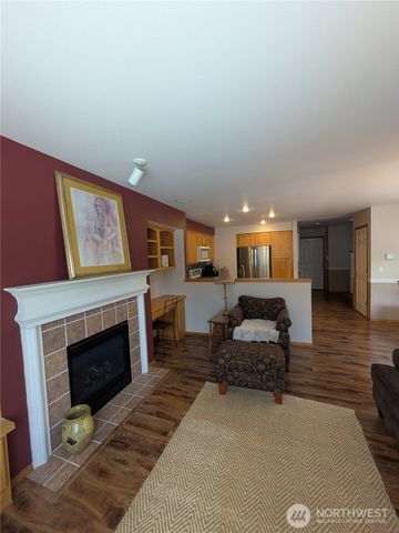 22931 SE 240th Place, Maple Valley, WA 98038