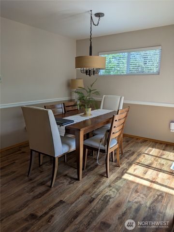 22931 SE 240th Place, Maple Valley, WA 98038