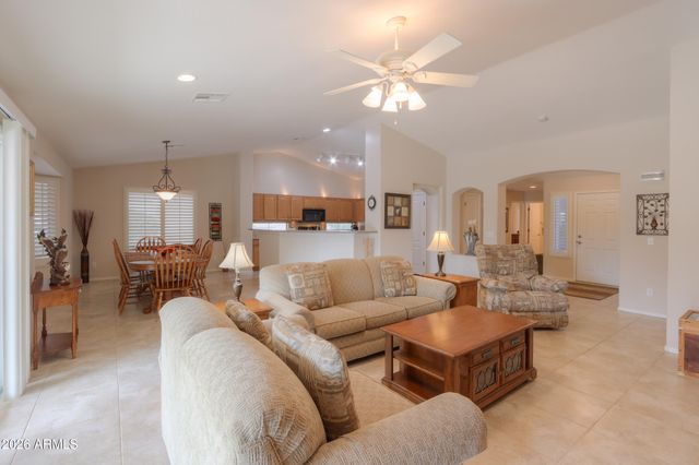 137 S LOS CIELOS Lane, Casa Grande, AZ 85194