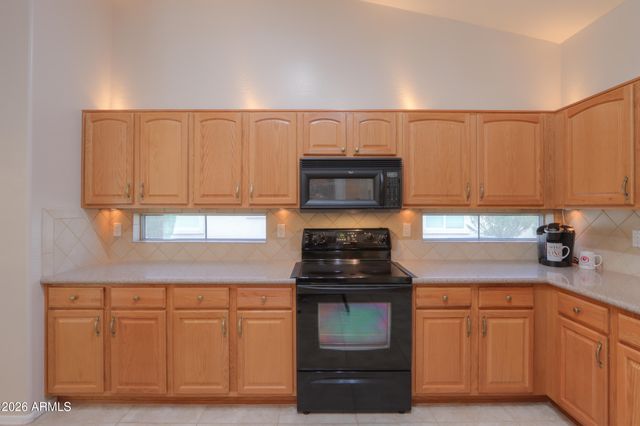 137 S LOS CIELOS Lane, Casa Grande, AZ 85194