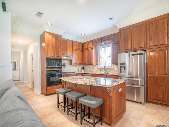 16435 Majestic Oak Dr, Prairieville, LA 70769