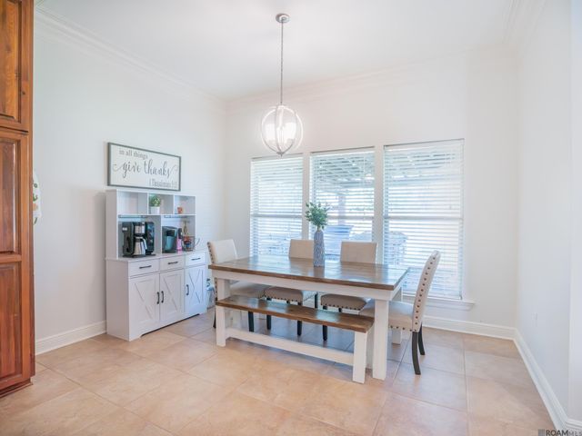 16435 Majestic Oak Dr, Prairieville, LA 70769
