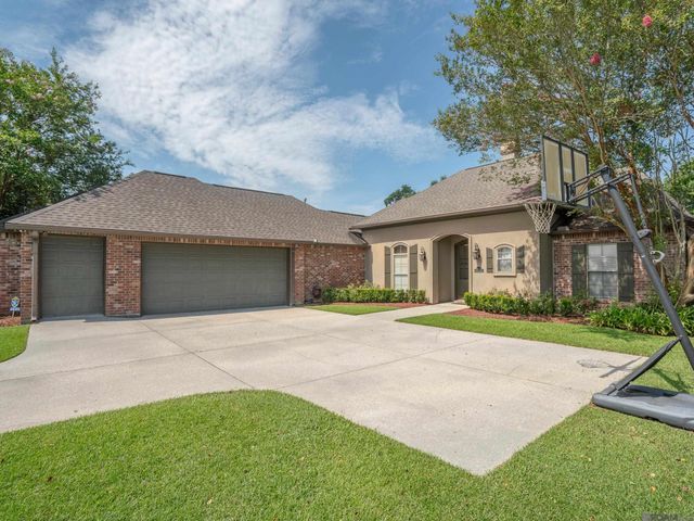 16435 Majestic Oak Dr, Prairieville, LA 70769