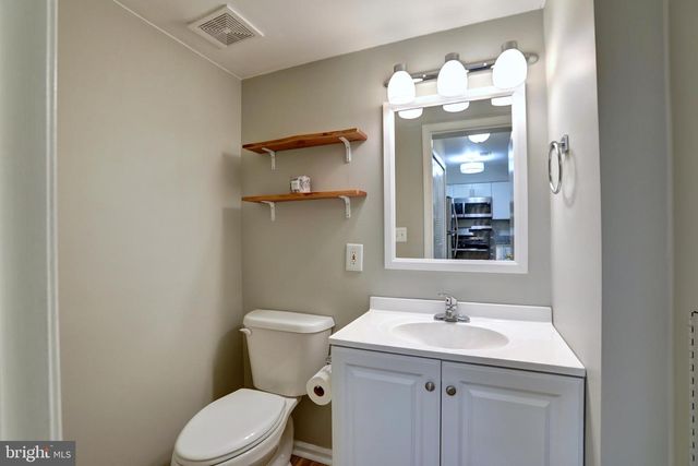 14368 GRINGSBY CT, Centreville, VA 20120