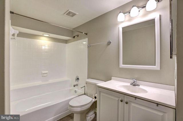 14368 GRINGSBY CT, Centreville, VA 20120