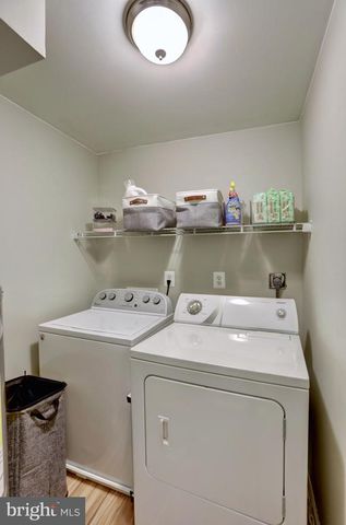 14368 GRINGSBY CT, Centreville, VA 20120