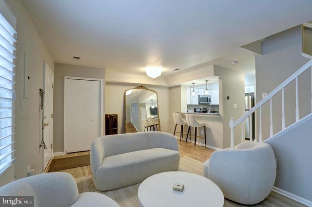 14368 GRINGSBY CT, Centreville, VA 20120