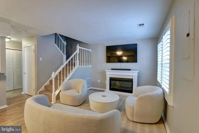 14368 GRINGSBY CT, Centreville, VA 20120