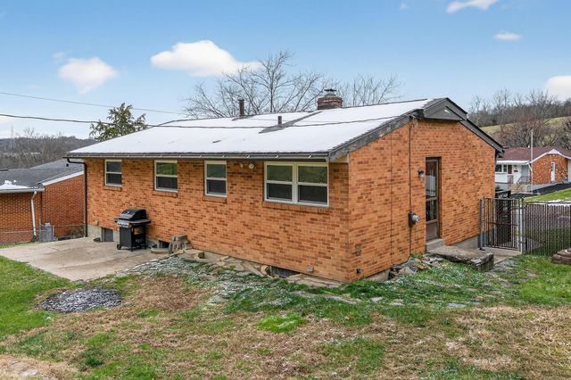 20 Elmwood Circle, Alexandria, KY 41001