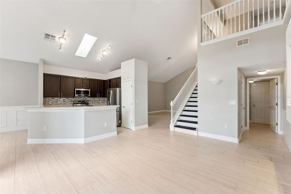 Image 17 of property listing at 1775 NESTLEWOOD TRAIL, Orlando, FL 32837
