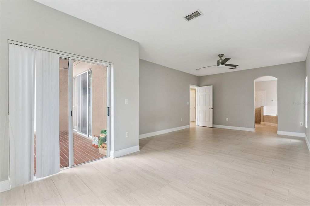Image 19 of property listing at 1775 NESTLEWOOD TRAIL, Orlando, FL 32837