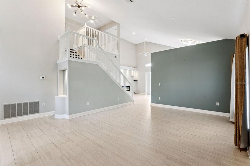 Image 6 of property listing at 1775 NESTLEWOOD TRAIL, Orlando, FL 32837