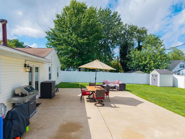 164 Idlebrook Lane, Aberdeen, NJ 07747