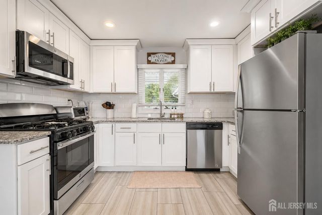 164 Idlebrook Lane, Aberdeen, NJ 07747