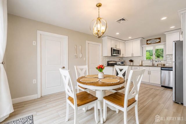 164 Idlebrook Lane, Aberdeen, NJ 07747
