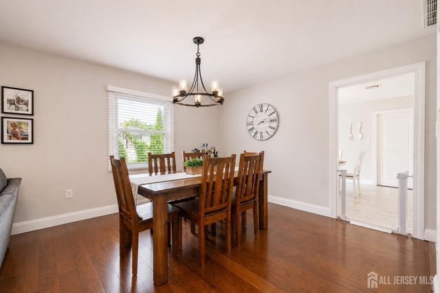 164 Idlebrook Lane, Aberdeen, NJ 07747
