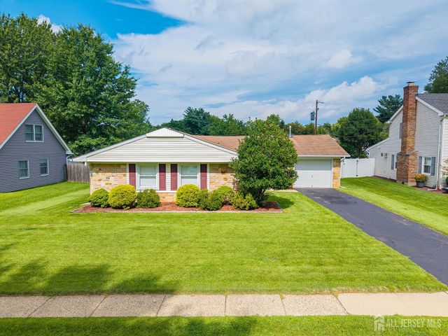 164 Idlebrook Lane, Aberdeen, NJ 07747