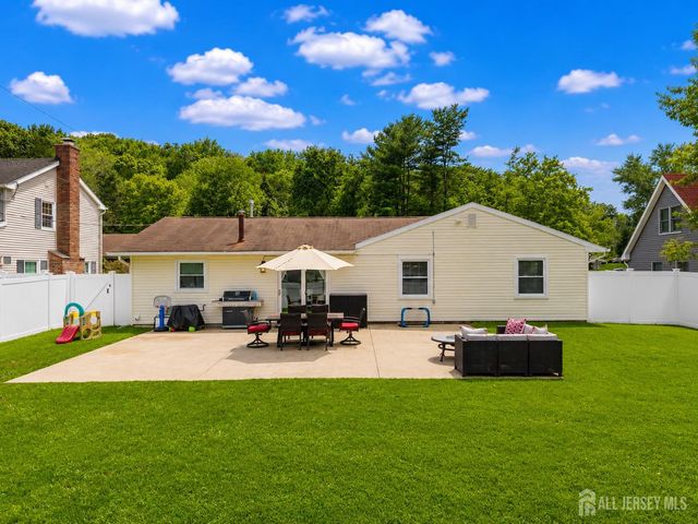 164 Idlebrook Lane, Aberdeen, NJ 07747