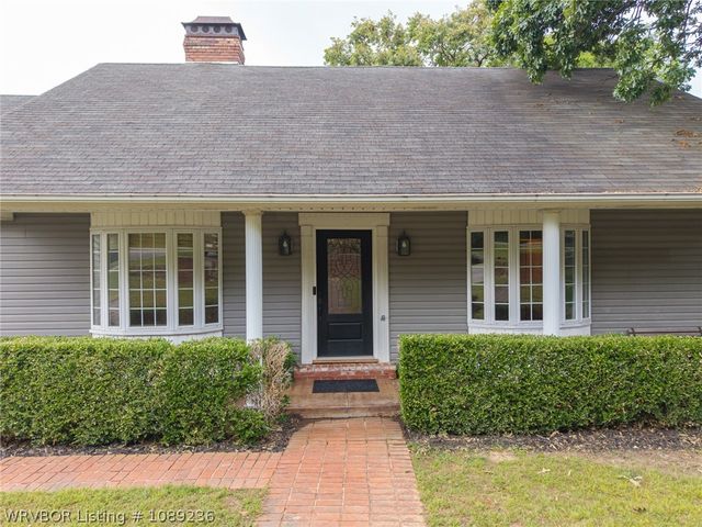 6212 Country Club Drive, Fort Smith, AR 72903