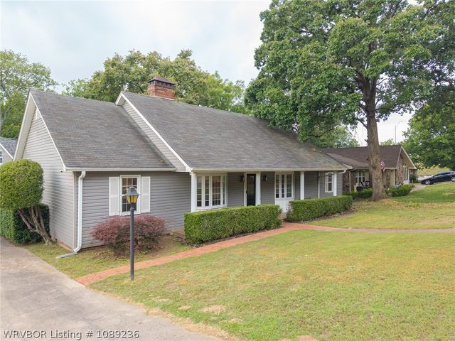 6212 Country Club Drive, Fort Smith, AR 72903