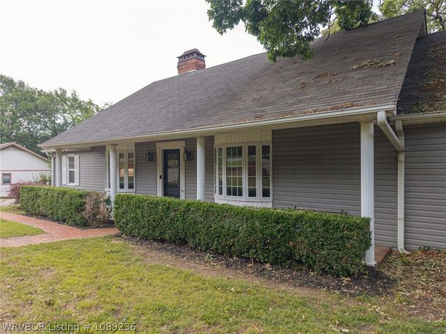 6212 Country Club Drive, Fort Smith, AR 72903