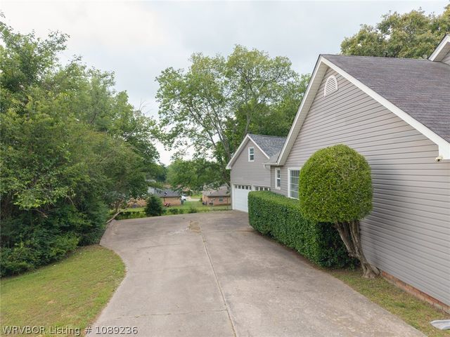 6212 Country Club Drive, Fort Smith, AR 72903