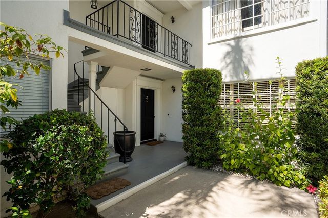 681 S Orange Grove 3, Pasadena, CA 91105