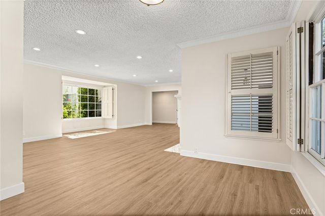 681 S Orange Grove 3, Pasadena, CA 91105