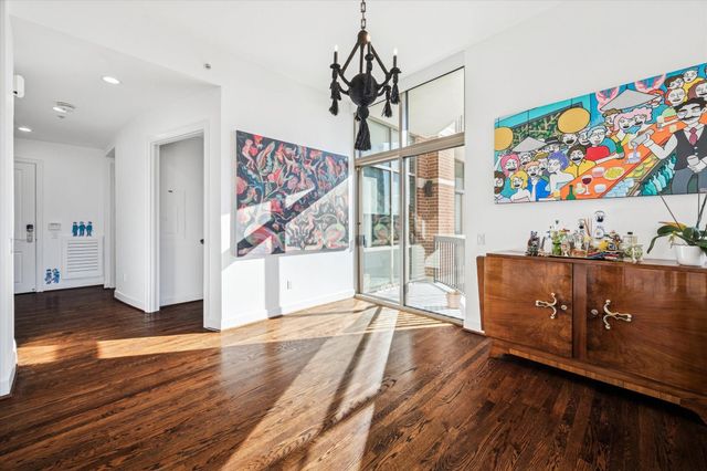 2211 Briarglen Drive 505, Houston, TX 77027