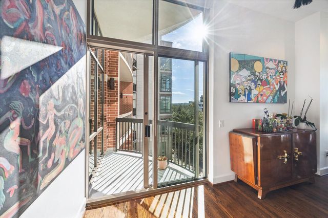 2211 Briarglen Drive 505, Houston, TX 77027