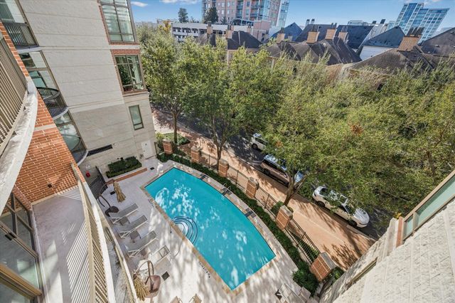 2211 Briarglen Drive 505, Houston, TX 77027