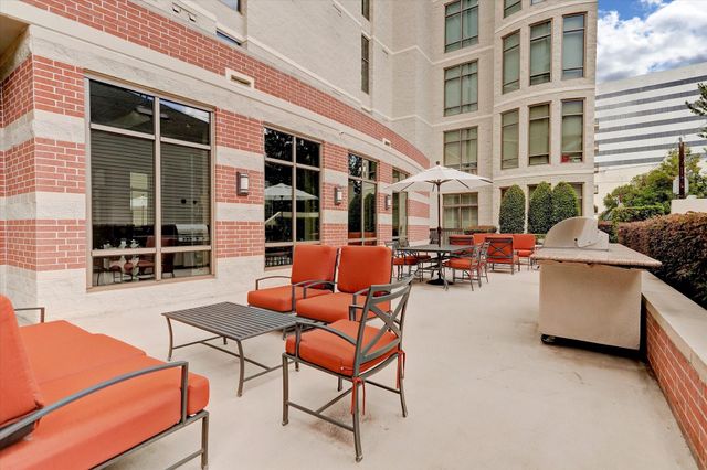 2211 Briarglen Drive 505, Houston, TX 77027