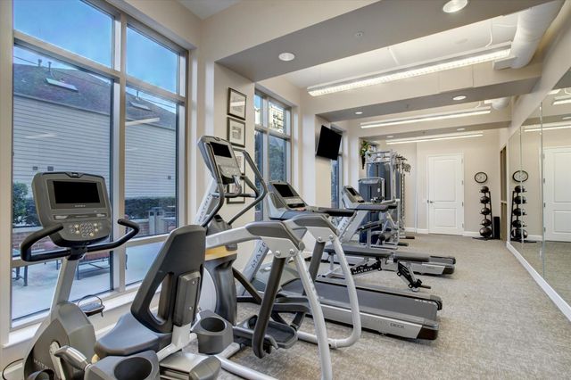 2211 Briarglen Drive 505, Houston, TX 77027