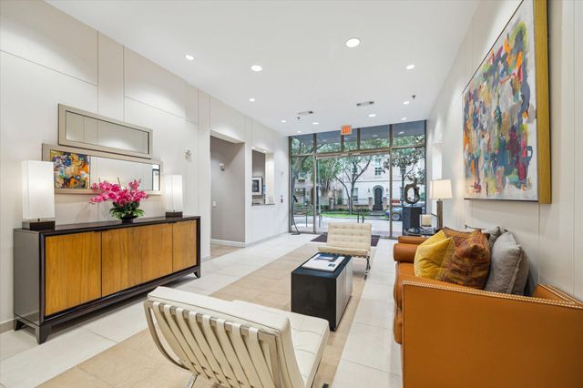 2211 Briarglen Drive 505, Houston, TX 77027