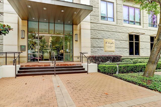 2211 Briarglen Drive 505, Houston, TX 77027