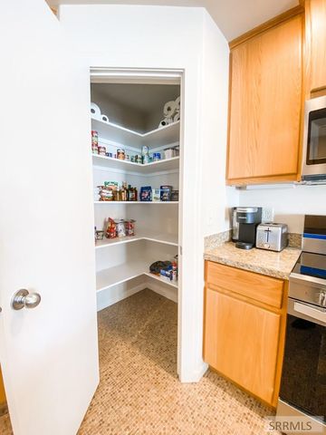 886 Falcon Circle, Blackfoot, ID 83221