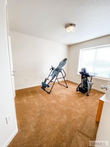 886 Falcon Circle, Blackfoot, ID 83221