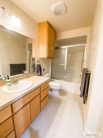 886 Falcon Circle, Blackfoot, ID 83221