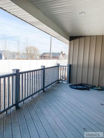 886 Falcon Circle, Blackfoot, ID 83221