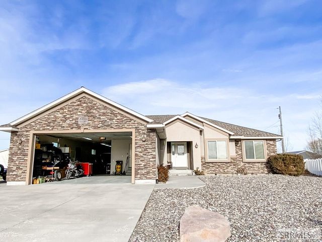 886 Falcon Circle, Blackfoot, ID 83221