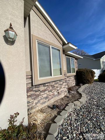 886 Falcon Circle, Blackfoot, ID 83221
